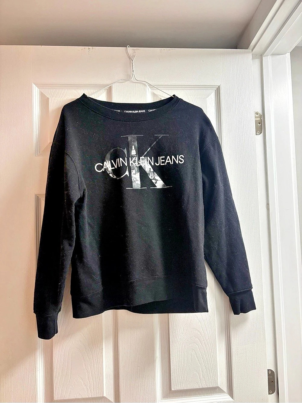 Calvin Klein Jeans City Skyline Graphic Sweatshirt Small Black